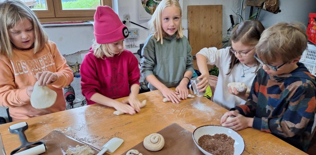 Brot backen Kinder